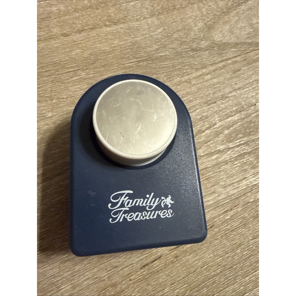 SCRAPBOOK PAPER PUNCH FAMILY TREASURES CIRCLE CRAFT PAPER PUNCH 1"